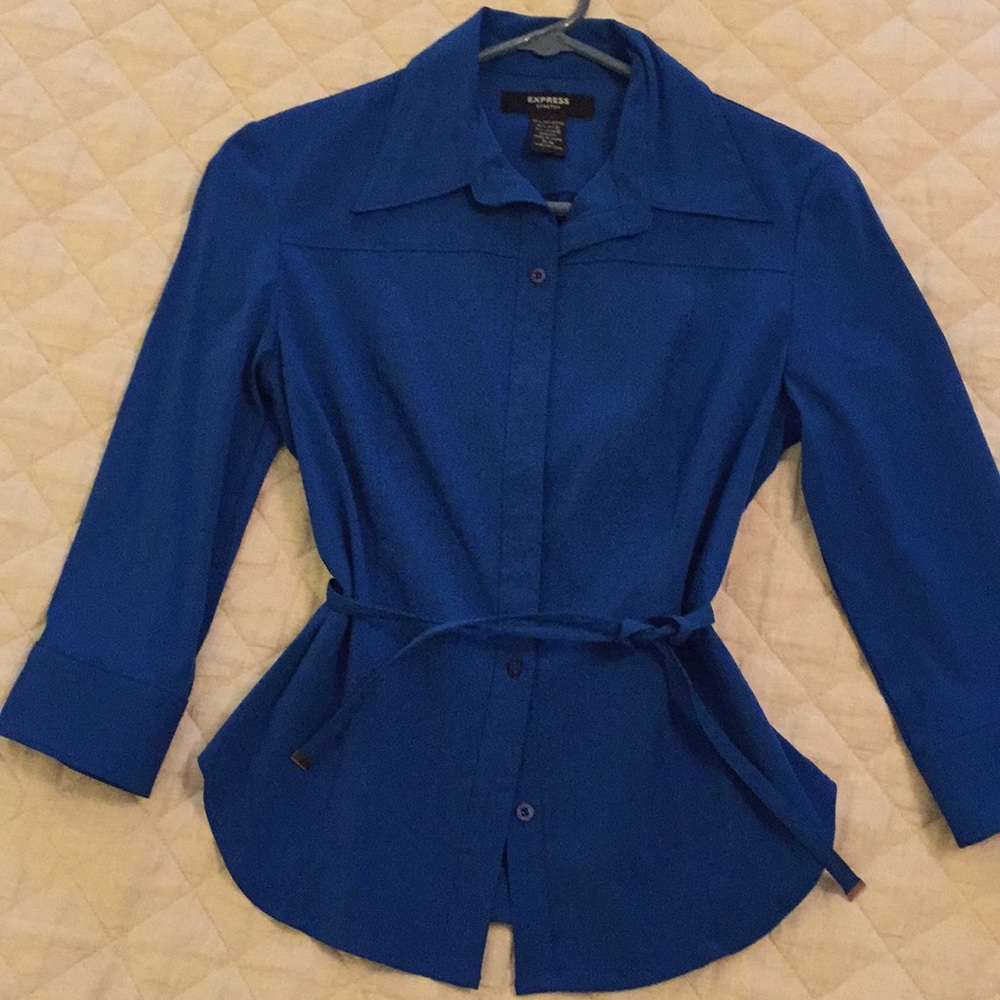 Express shirt size 5/6
